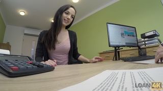 Видео Секс С Сотрудницей На Работе